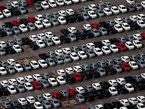 В Москве растут продажи российских легковушек