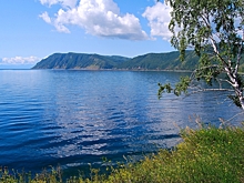 Пассажиров загоревшегося на Байкале теплохода доставили на берег