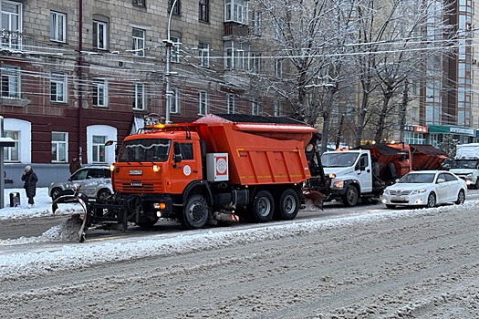 Пробки 10 баллов – снегопад сковал движение транспорта в Новосибирске