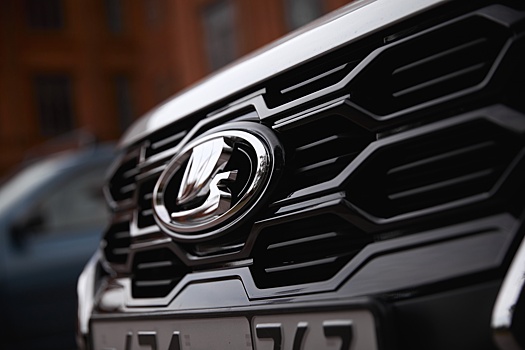 Появились фотографии самой роскошной Lada Vesta NG