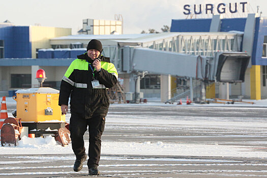 Активы аэропорта Сургута начали скупать новые собственники