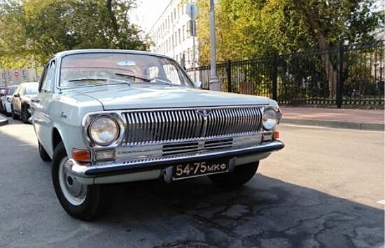 Начинающий тюнер превратил «Волгу» ГАЗ-24 в современный автомобиль