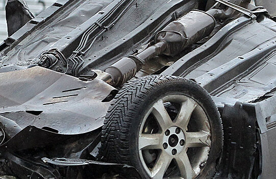 Ушел в обрыв: в Таджикистане автомобиль свалился с 65-метровой высоты