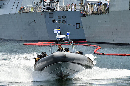 Командующий ВМС Украины объявил о завершении учений Sea Breeze в Черном море