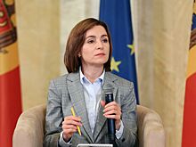 Санду призвала граждан выйти на улицы