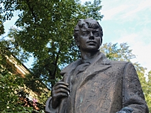Хулиган и безбожник: Сергею Есенину исполнилось 130 лет