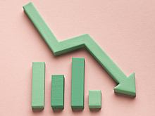 Сбер снизил ставки по вкладам и кредитам