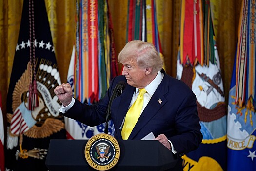 Кризис в свою пользу: Трамп решил перекроить политический ландшафт США