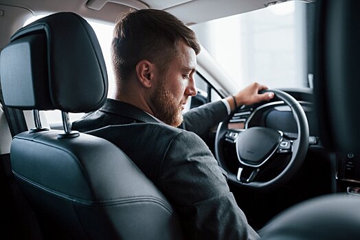 Автоэксперт: цены на отечественные и подержанные машины еще вырастут