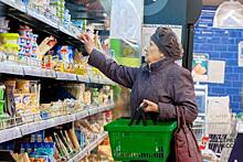 Уральцы перешли на кашу и картошку вместо дорогих продуктов: доходы снижаются