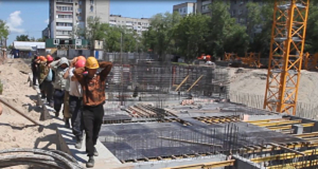 В Хабаровске сотрудники полиции провели мероприятия в местах массового пребывания иностранных граждан