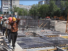 В Хабаровске сотрудники полиции провели мероприятия в местах массового пребывания иностранных граждан