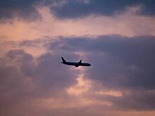 Пассажирский самолет прилетел в аэропорт, не смог сесть и улетел обратно