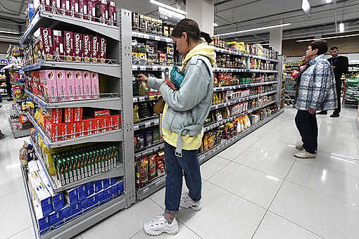 Associated Press написало, что европейцы шокированы ростом цен в магазинах