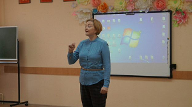 В Великом Новгороде в рамках акции «Каникулы с Общественным советом» дети познакомились с известной телеведущей