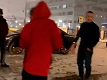 В Москве бойцы ММА устроили драку на улице
