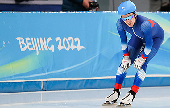 Конькобежец Захаров объяснил причины падения в полуфинале мужского масс-старта