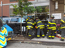 Женщина на джипе врезалась в толпу на Манхэттене