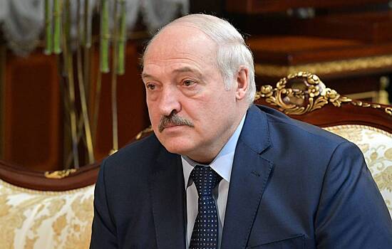 Раскрыто содержимое чемодана Лукашенко