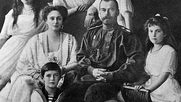 ДНК мужа Елизаветы II поможет идентифицировать останки семьи Романовых