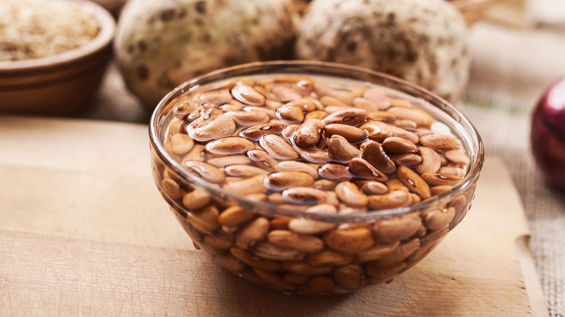 Какие продукты нужно замачивать, а какие нет: ученые расставили точки