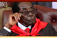 Кортеж Мугабе без Мугабе покинул резиденцию в Хараре