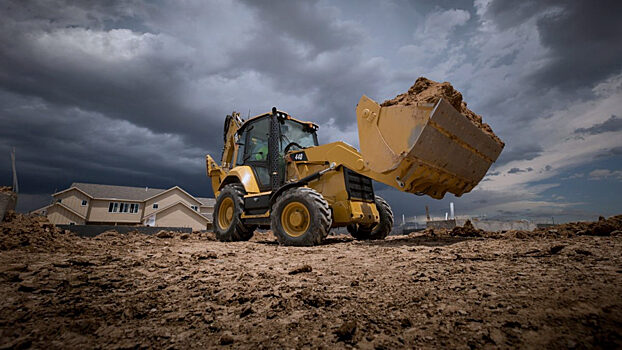 CAT 440 и CAT 450 – новые экскаваторы-погрузчики линейки Backhoe Loader