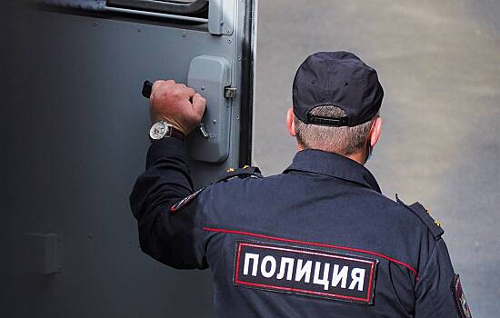 В Москве задержаны подбрасывающие наркотики полицейские