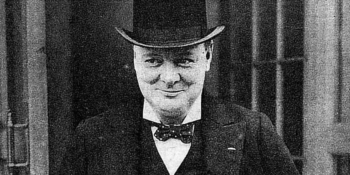 Вставную челюсть Черчилля продадут на аукционе в Великобритании