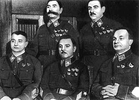 Сталинские «чистки»: как перед войной «обезглавили» армию