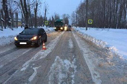 Водителей Псковской области просят быть внимательными на дорогах