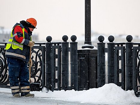 Высота сугробов в центре Москвы уменьшилась до 18 см