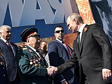 Financial Times (Великобритания): не дайте Путину присвоить всю славу Советского Союза