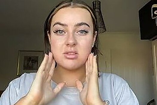 Косметолог захотела уменьшить щеки и осталась с волдырями во рту