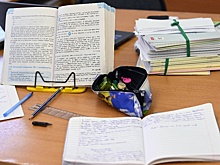 Замдиректора калужской школы уволили за мат в тестах для учеников