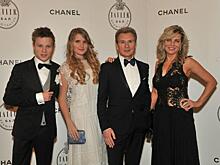 «Антон очень красив»: жена Малинина показала редкое фото его приемного сына