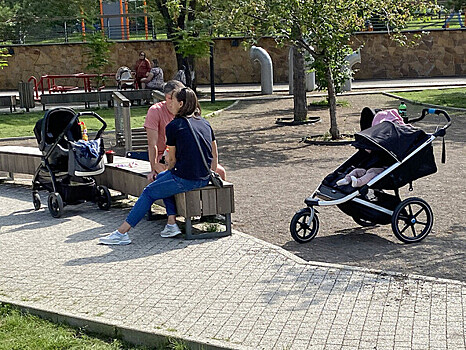 Меньше получателей материнского капитала используют его на улучшение жилищных условий