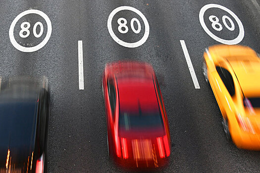 Автомобилисты потребовали повысить скорость в городах