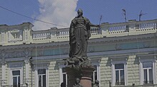 В Доме Романовых заявили, что решение Зеленского заменить памятник Екатерине II в Одессе порноактером погубит Украину