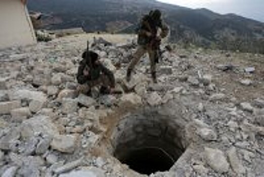 СМИ: Свыше 400 сирийских бойцов размещены на позициях в районе Африн