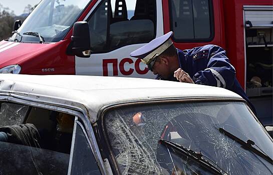 В центре Москвы водитель BMW X6 обстрелял трактор