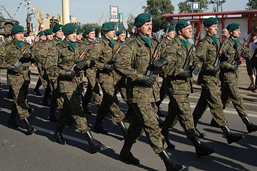 В Варшаву из Афганистана вернулись польские военнослужащие