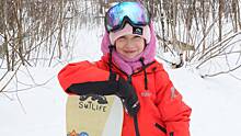 «Трюков бояться — за рекордами не ходить»: как юная сноубордистка из Ярославского завоевала десятки золотых медалей