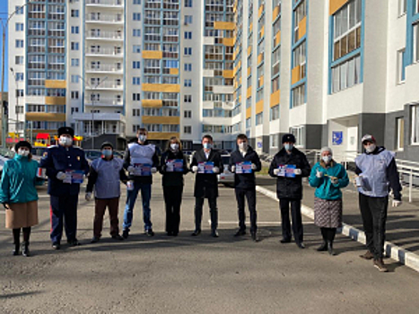 Полицейские в Мордовии совместно с общественниками и представителями администрации закрасили надписи о продаже наркотиков