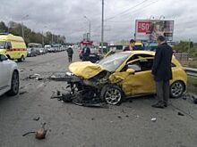 ГИБДД: в аварии у Коммунального моста травмированы три человека, один погиб