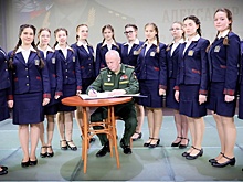 Александр Фомин посетил Пансион воспитанниц Минобороны