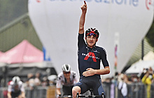 Британец Гейган Харт выиграл 15-й этап веломногодневки "Джиро д'Италия"