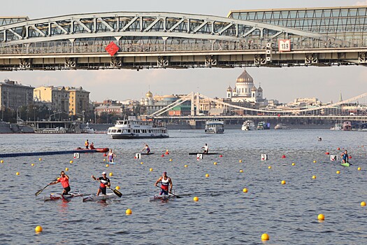 Водные спасатели Москвы обеспечили безопасность при проведении Президентской регаты