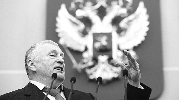 На 76-м году жизни после долгой болезни умер лидер ЛДПР Владимир Жириновский