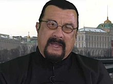 Новый образ Стивена Сигала стал основой для мемов